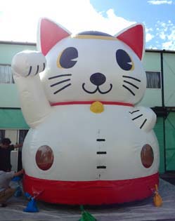 エア遊具:招き猫ドーム